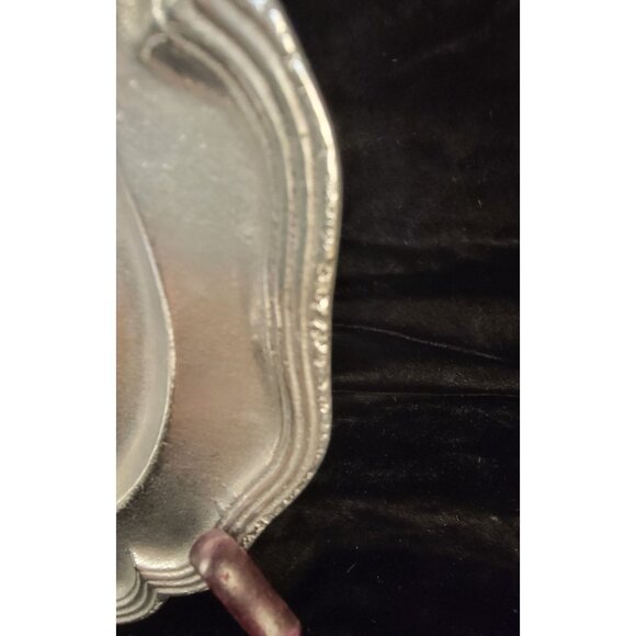 Vintage Mid-1900s InnKare Holiday Inn Metal Plate - Picture 10 of 13